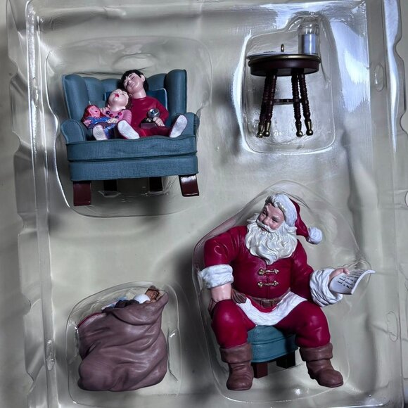 Hallmark Keepsake 2002 “Santa’s Big Night” – KOC Club 4-Piece Set (QXC2002) with - Picture 2 of 11